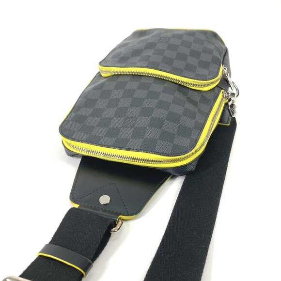 LOUIS VUITTON Black Damier Shoulder Bag - Picture 5 of 16